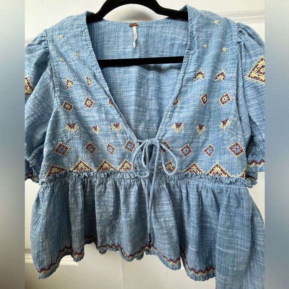 Free People Tallulah Embroidered Crop Peasant Top Blouse Blue M - Picture 2 of 11